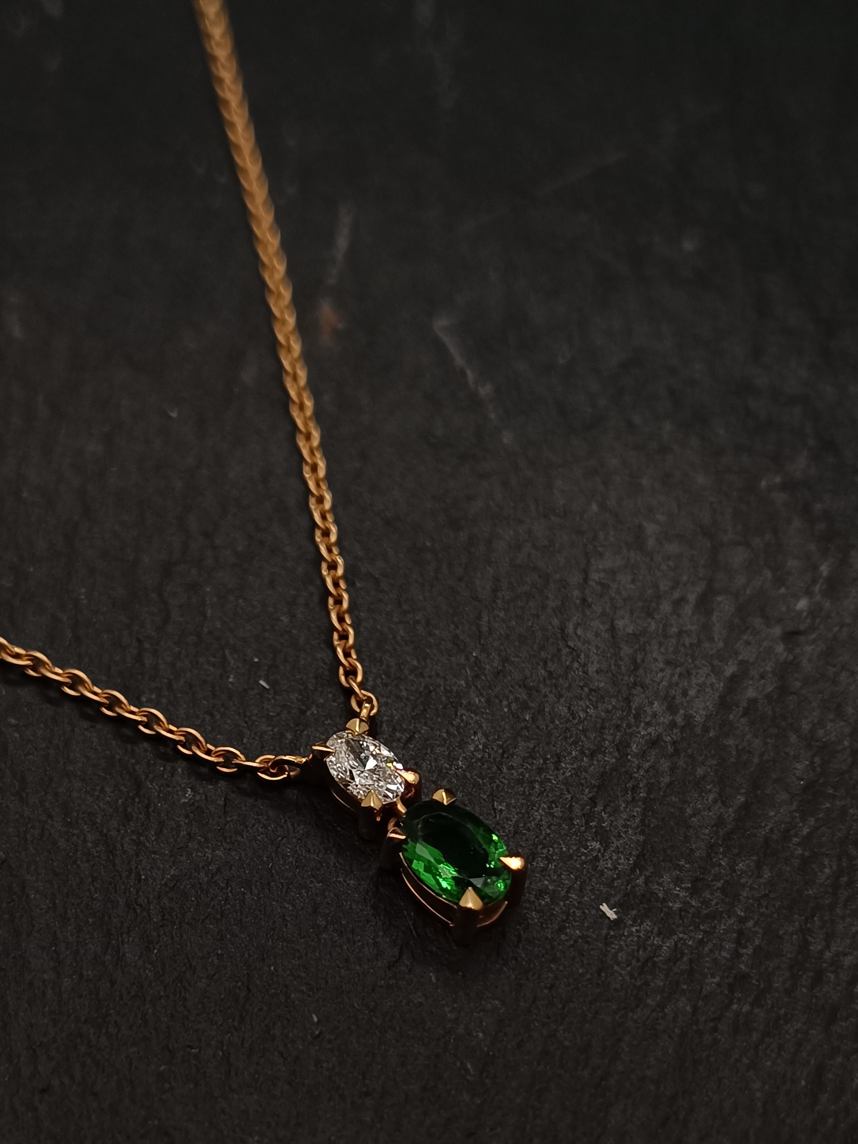 Collier pendentif en or rose